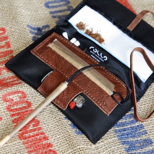 Porta tabacco King Size per cartine lunghe in vera pelle, un astuccio comodo e pratico per filtri, cartine, accendino e tabacco