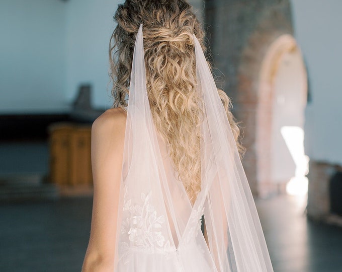 Hip Wedding Veil