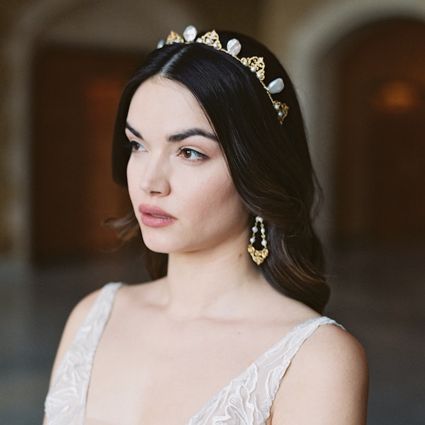 delicate bridal crown, pearl bridal crown, gold wedding crown with pearls - FLAVIA