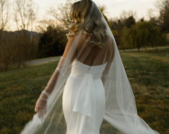 Velo de novia ultra transparente, Velo catedral, Velo de novia de una capa, Velo de novia sencillo - PAIGE