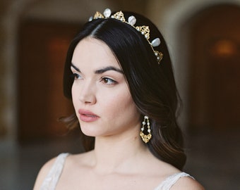 delicate bridal crown, pearl bridal crown, gold wedding crown with pearls - FLAVIA