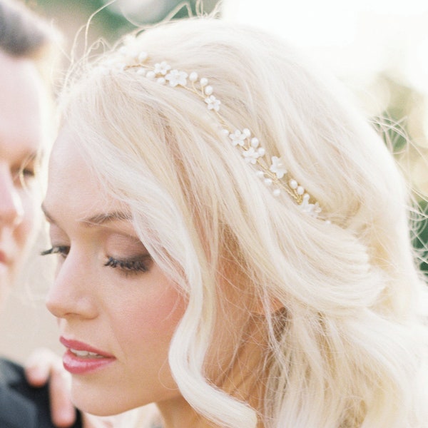 delicate bridal hair vine, floral hair vine, pearl flower wedding headpiece, wedding hair vine with flowers - GISELLE