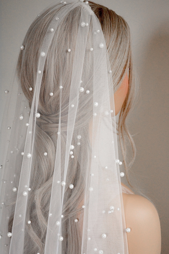 PARADIS  Pearl Veil – Noon on the Moon