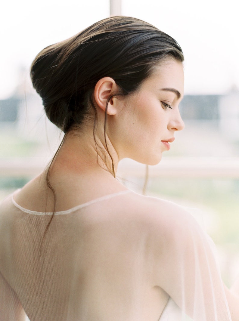 shoulder veil cape