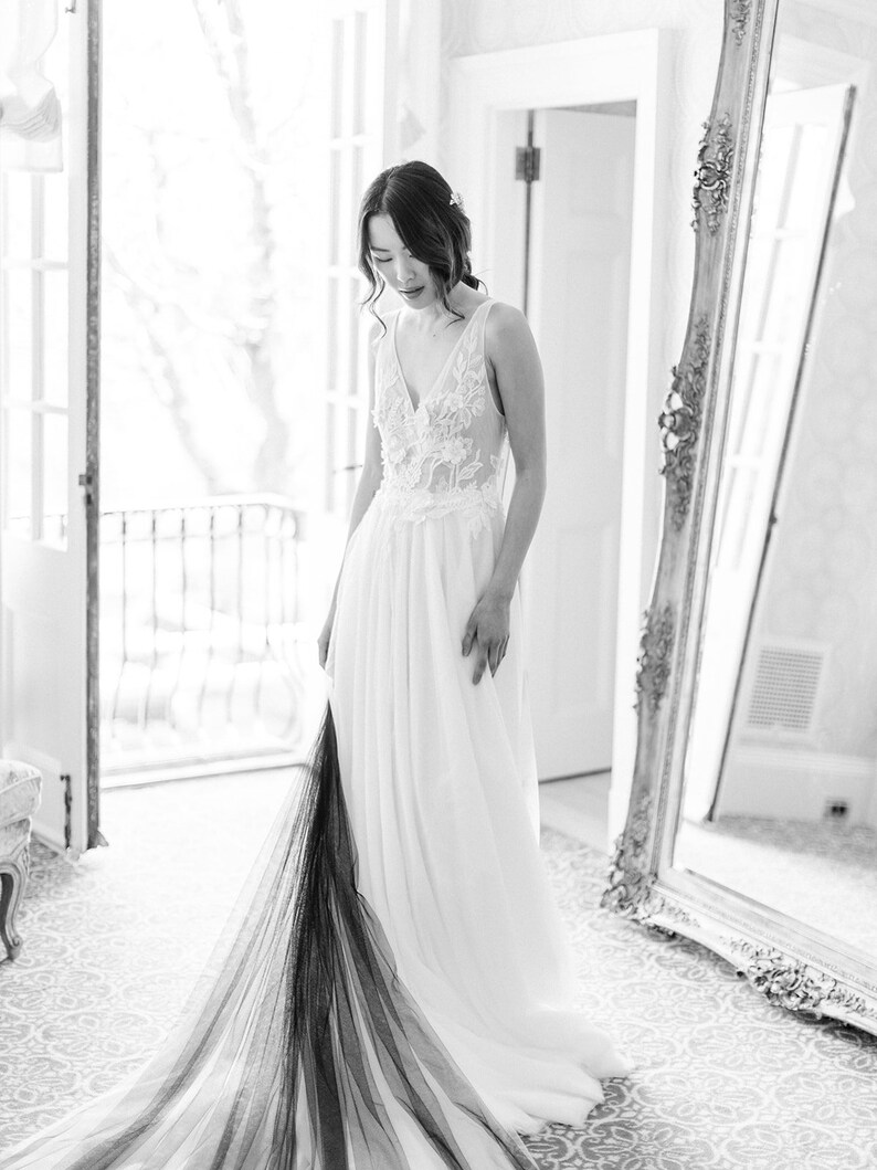 Black Wedding Cape, Bridal Cape for Halloween Wedding | INEZ image 4