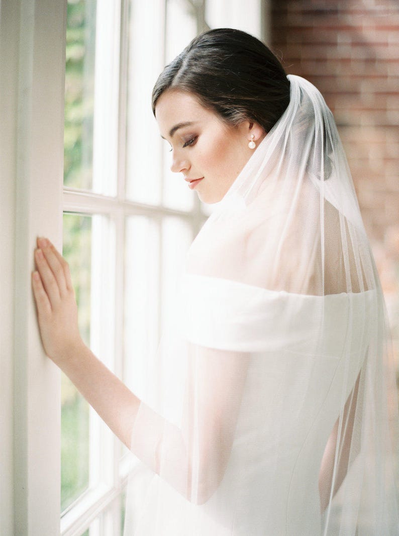 minimalist bridal