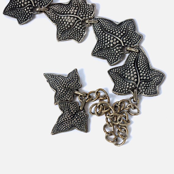 chain link belt METAL silvertoned leaves grey orname… Gem