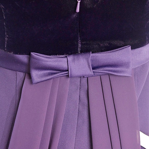 purple plum velvet evening formal dress bow fitte… - image 5