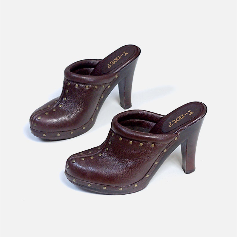 womens mules and clogs