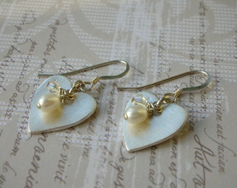 Mother’s Day Heart Earrings/Pearl Earrings/Silver Heart Bridal Earrings/Wedding Jewellery