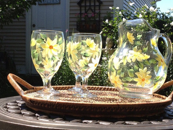 Entertaining Set - Cream Daisies Hand-Painted 5-piece Hostess Set
