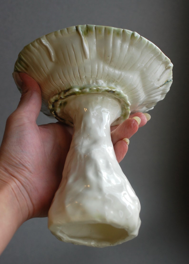 Mushroom vase Ceramic sculpture Red Amanita statuette Candy bowl Decorative vase figurine Alice in wonderland style Decorative Centerpiece