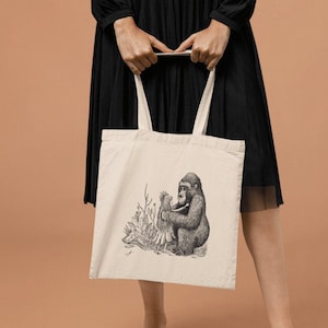 Gorilla and girl - Natural Tote Bag