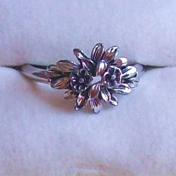 Vintage Sarah Coventry Ring (Item 302)
