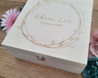 Baby Memory Box | Keepsake Box | New Baby Gift | Engraved Wreath | Babyloss Memory Box