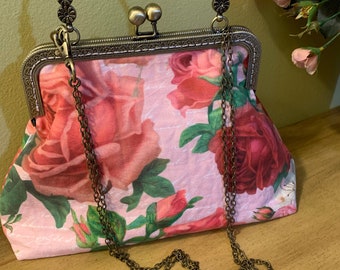 Kiss clasp vintage style hand bag - Hand bag with shoulder chain - Handmade purse