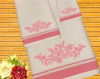 Embroidered with flowers bath towel set- Personalized bath towel, hand towel and wash towel- Custom towel set