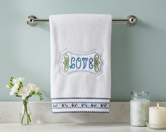 Inspiracje na ręczniki kąpielowe / Spersonalizowane wstążką / Wystrój domu