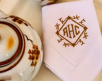 Monogrammed Linen Napkins: Embroidered Diamond Frame, Set of 2