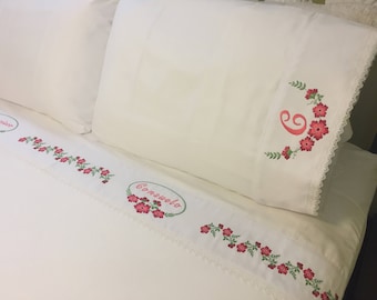 personalized graceful flowers sheet set, monogrammed bed sheet sets, embroidered sheets, custom sheets, wedding gifts, organic bed sheets