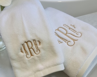 Monogrammed Bath Towel Set - Personalized towels - Bathroom Decor