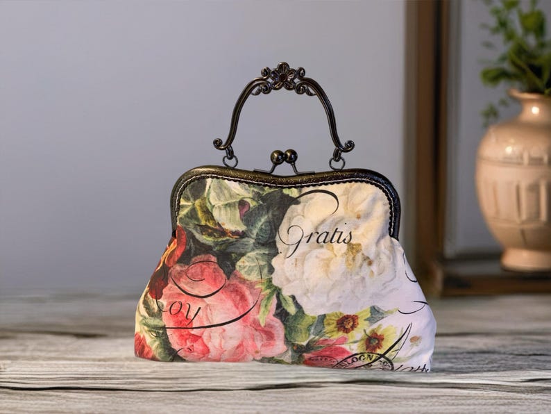 Rosey Canvas Kiss Clasp Bag: Vintage Style Handmade Handbag image 8