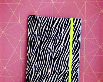 Notebook fabric zebra with neon yellow elastic