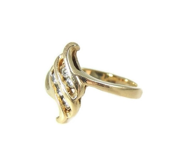 14k Gold Diamond Promise Ring, Vintage 14k Diamon… - image 2