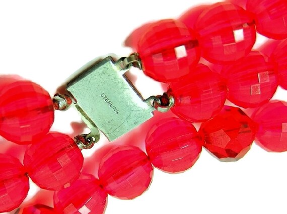Raspberry Lucite Beads Necklace, Pink Lucite Bead… - image 4