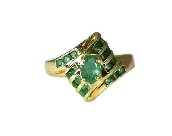 14k Gold Emerald Ring Gorgeous Setting, May Births