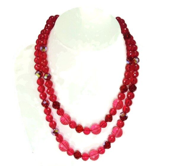 Raspberry Lucite Beads Necklace, Pink Lucite Bead… - image 3