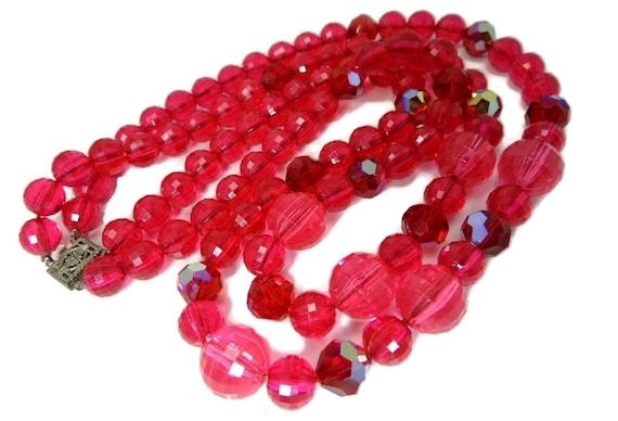 Raspberry Lucite Beads Necklace, Pink Lucite Bead… - image 1