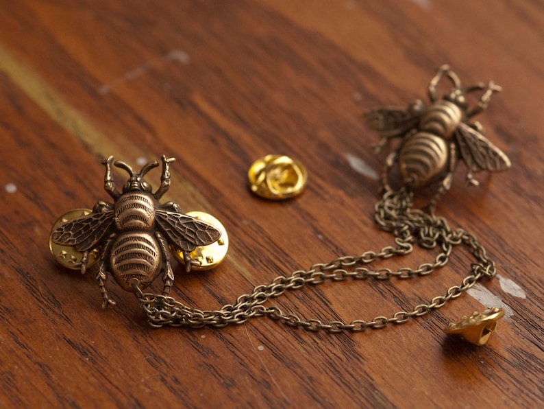 Bronze Bee Collar Chain/ Cardigan Clip image 2