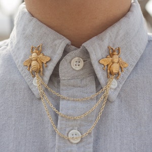 Gold Bee Collar Chain/ Cardigan Clip