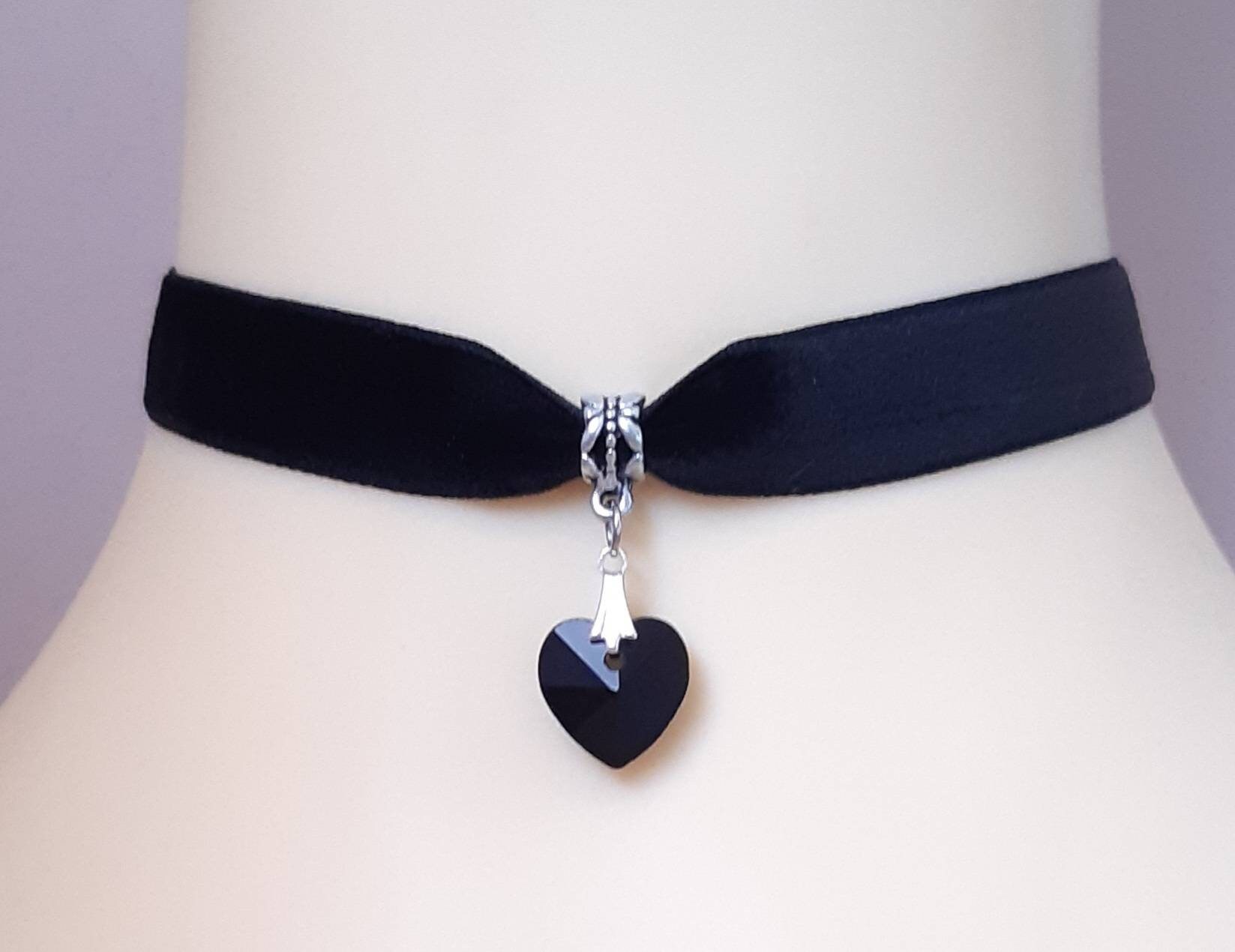 Heart Drop Velvet Ribbon Choker Necklace