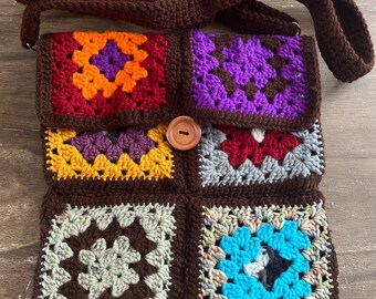 Retro granny square crossbody bag