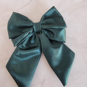 Satin Haarschleife - Elegante Haarschleife - Für besondere Anlässe Haarschleife