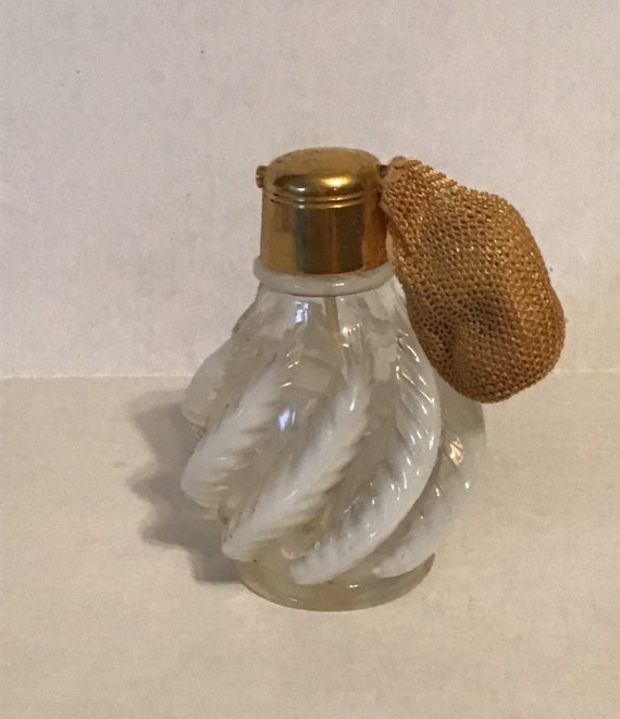Devilbiss perfume bottle Fenton Glass 1940s