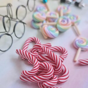 Wichtelzubehör Zuckerstange Lichterkette Mini-Lolli & Brille – niedliche Accessoires für Wichteltür oder Puppenhaus image 3