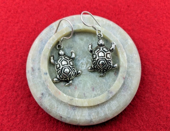 Incised Himalayan Tortoise Silver Dangle Earrings… - image 2