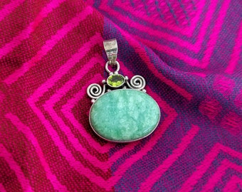 Green Jade and Peridot Sterling Silver Pendant // Vintage Himalayan Jade Pendant // Seafoam Pendant with Peridot Stone Accent