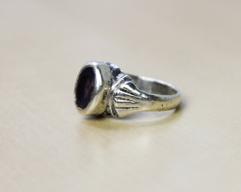 Vintage Himalayan Amethyst Sterling Silver Lotus Ring, Size 7 image 3