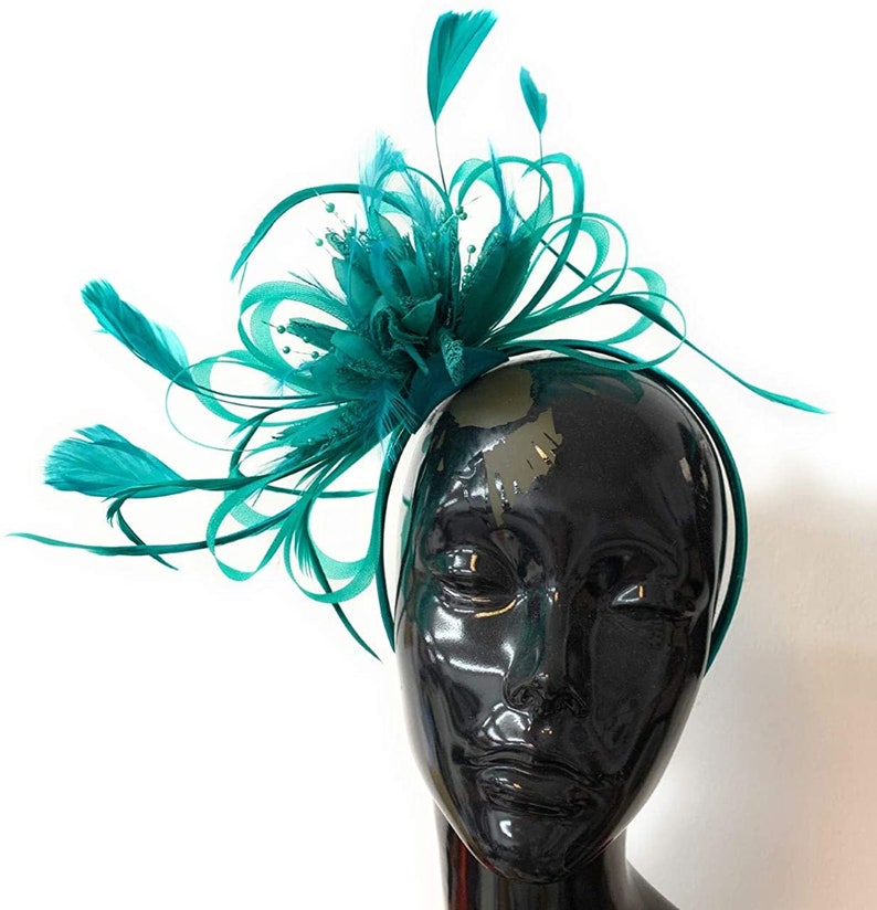 Fascinator di piume turchesi Caprilite su derby da sposa ascot fascia immagine 2