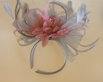 Caprilite Light Grey Silver & Dusty Pink Fascinator on Headband AliceBand UK Wedding Ascot Races Loop