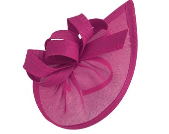 Caprilite Vegan Moon Hoop Fascinator Hat sur bandeau Mariage Ascot Races Bespoke Sinamay Disc - Fuchsia Pink