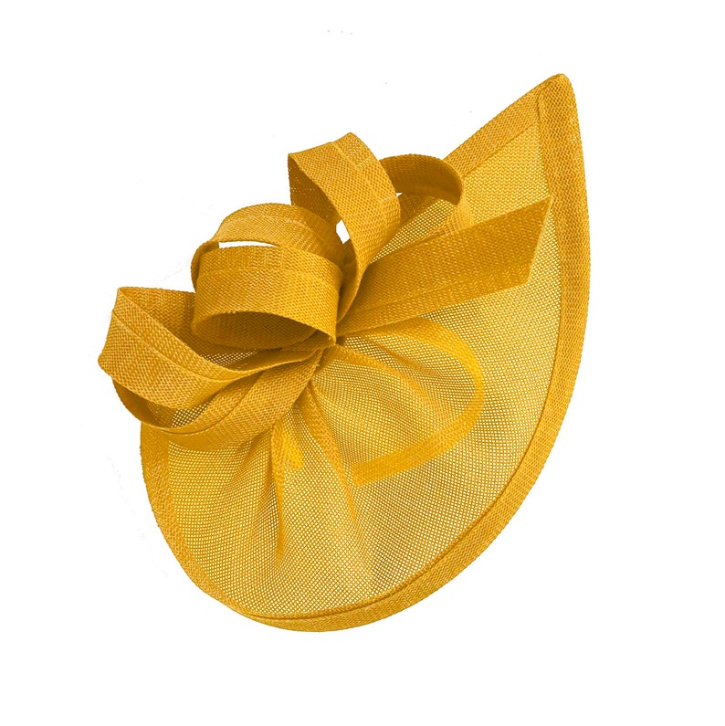 Caprilite Vegan Moon Hoop Fascinator Hat sur bandeau Mariage Ascot Races Bespoke Sinamay Disc Moutarde Jaune image 1