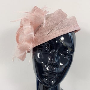 Round Sinamay Dusty Pink Pillbox Fascinator Weddings Ascot Hatinator Races Headpiece