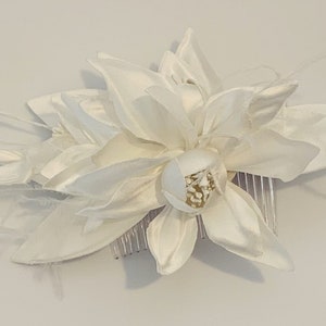 Caprilite Ivory Cream High Quality Silky Flower Fascinator on Comb UK Wedding Ascot Races