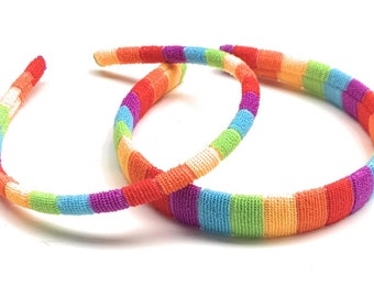 2er Set Mädchen Regenbogen Bunte Streifen Stirnband Haarband Party Geschenk Neuheit Spaß Kostüm UK