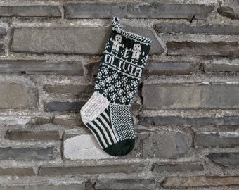 Gingerbread Christmas Stocking | hand knit, fair isle, vintage inspired | Knit With the Wind